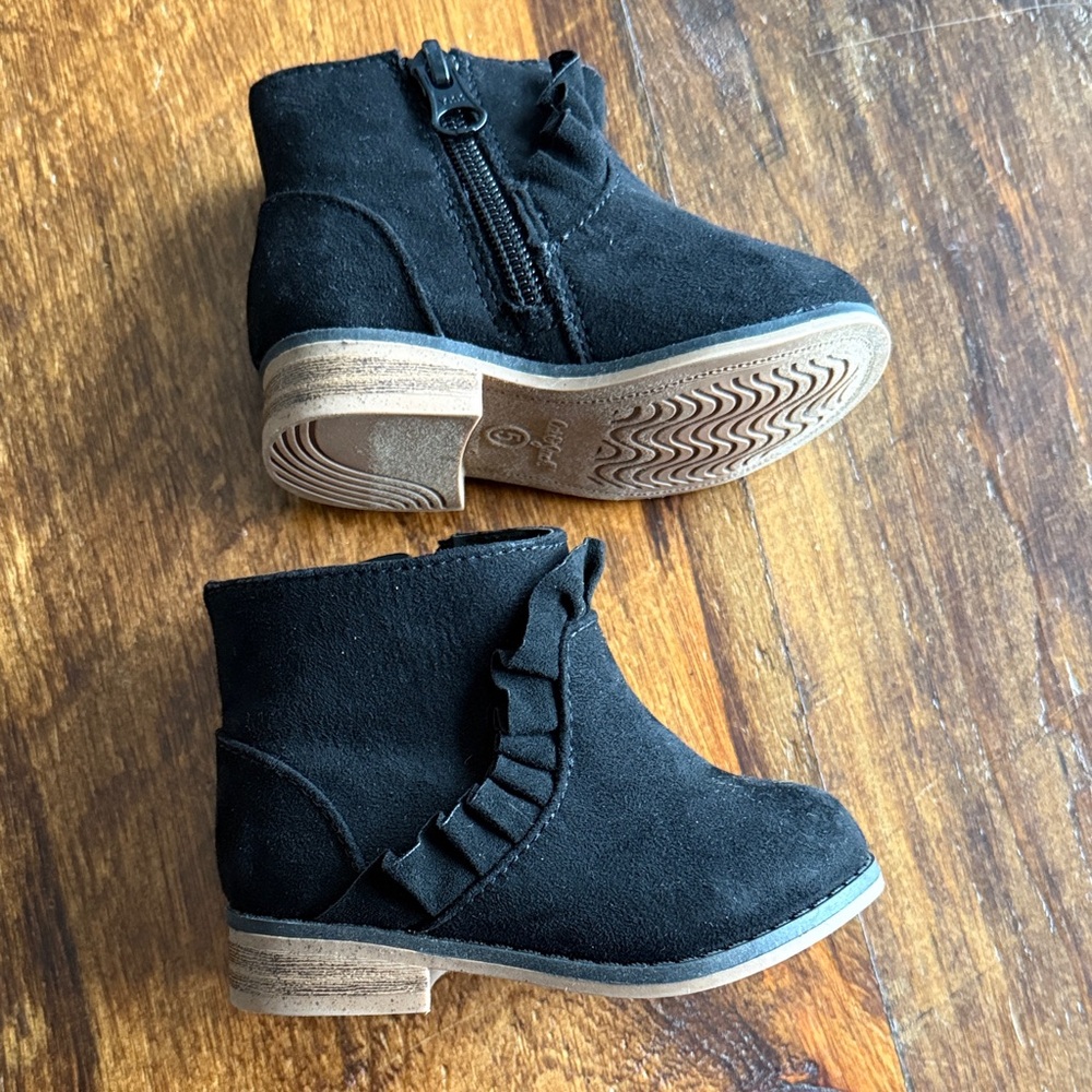 Cat & Jack Black Kids Ruffle Boots